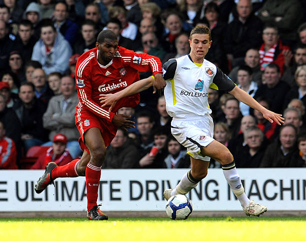 时显得束手 时显得束手