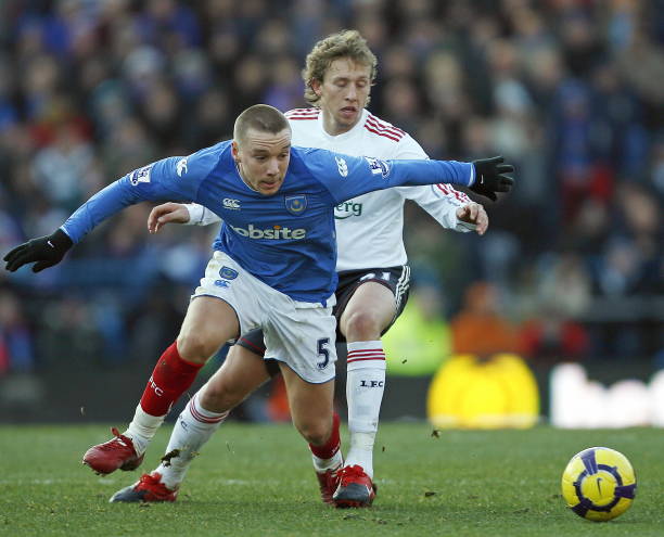 对阿什利 对阿什利